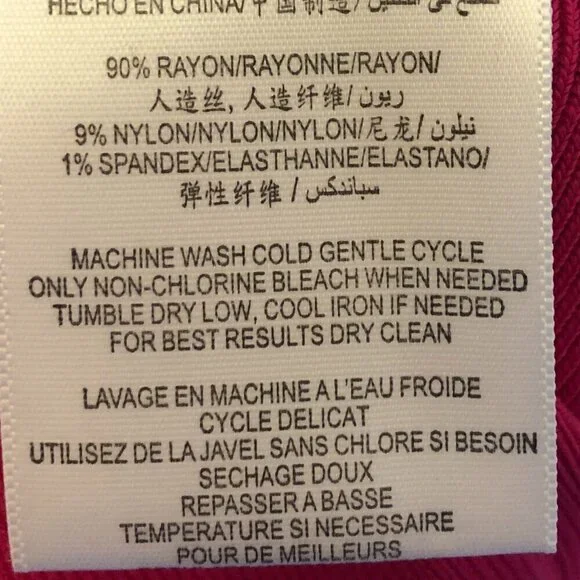 BCBGMAXAZRIA Bandage Red Mini Skirt Size XS EUC CLOSET CLEAR-OUT! - Picture 5 of 9